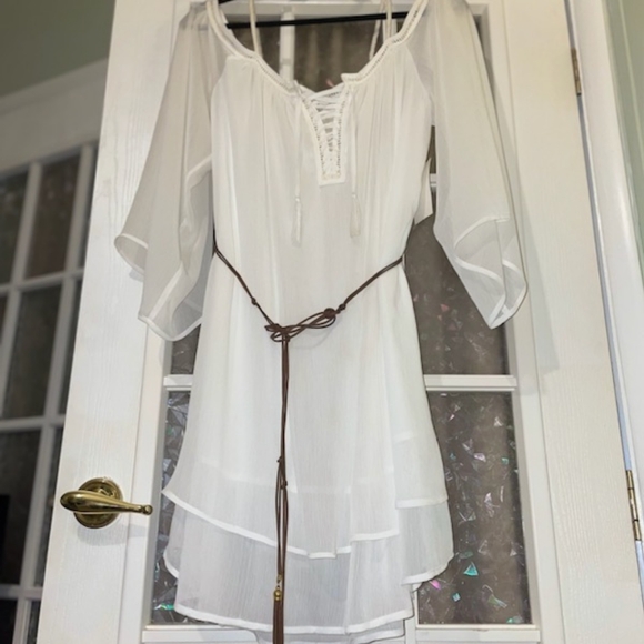 Dress - Picture 3 of 3